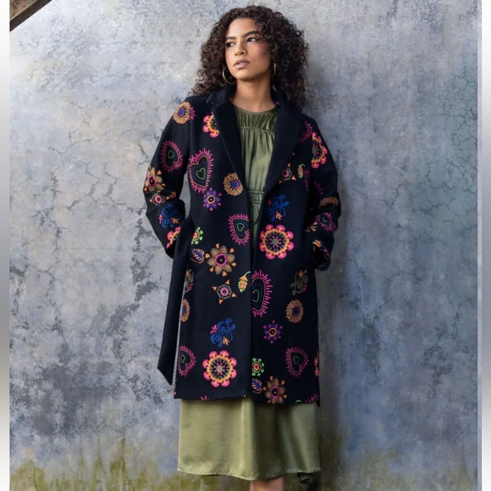 NWT Emily Lovelock Deborah Coat Black Embroidered Floral Love Size SM Wool Blend